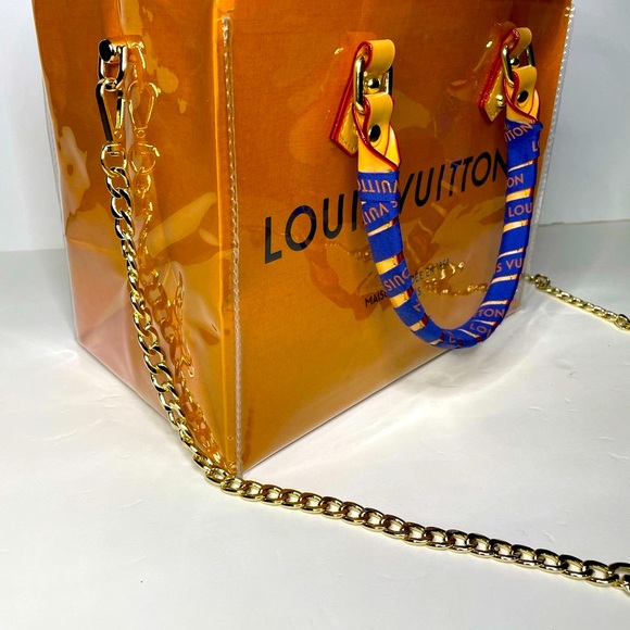 PVC WRAPPED LV GIFT BAG - Picture 6 of 9